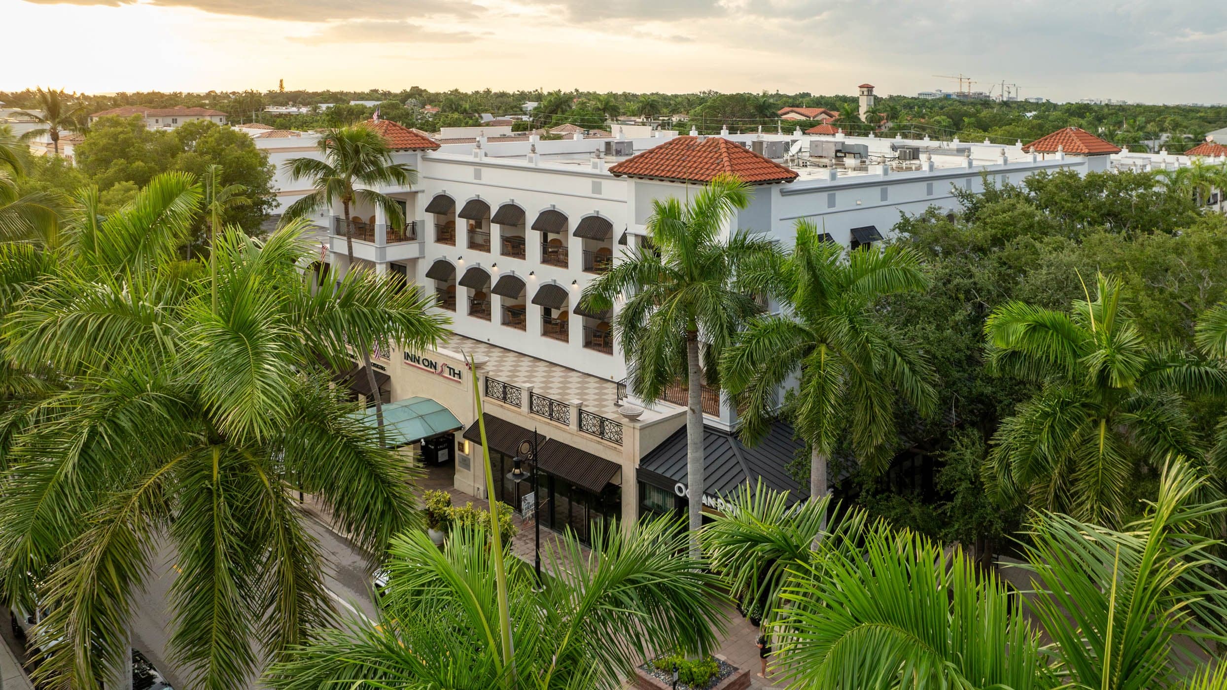 An aerial view of Inn on Fifth