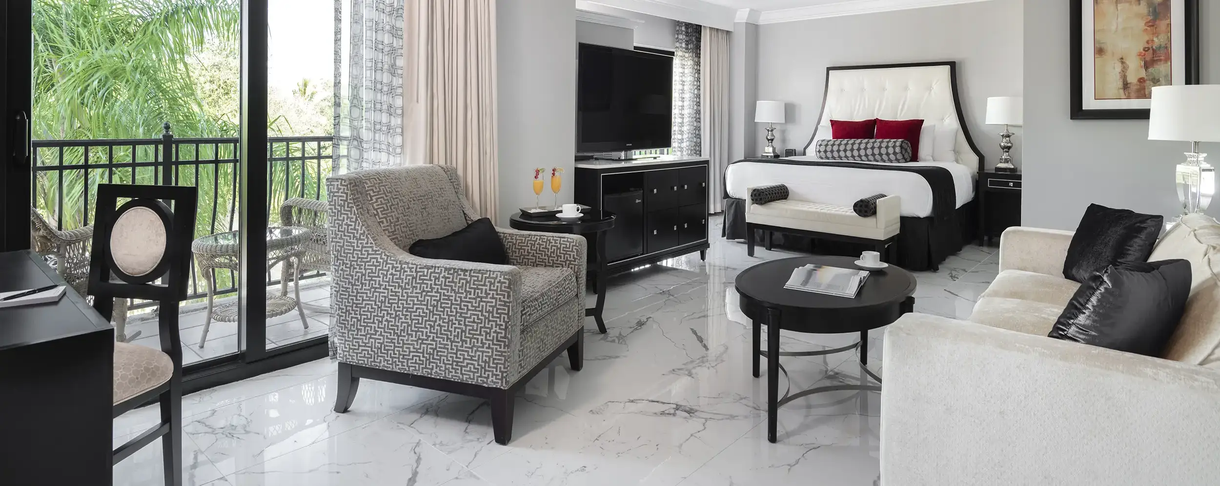 Bayfront Inn 5th Ave, Naples Florida Hotels, waterfront hotels, marina  hotels., image size:2500x997